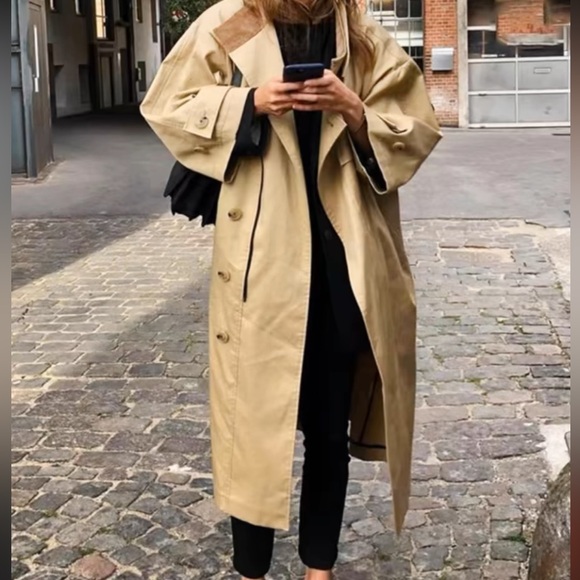 Oversized Two tone trench coat - Picture 2 of 8